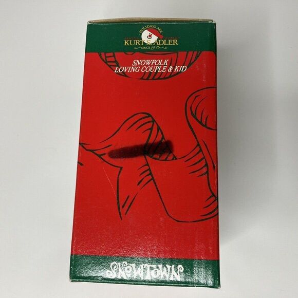 Kurt S Adler Snowtown Snowfolk Loving Couple & Kid Figure snowman carolers - Picture 10 of 11